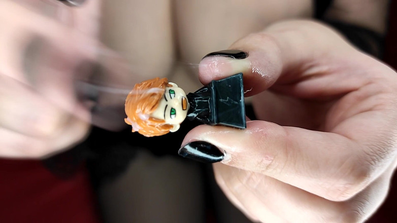 Princess18_: Giantess Evil情妇会吞下你