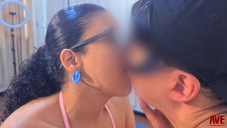 Adult Content: Em busca do prazer perfeito