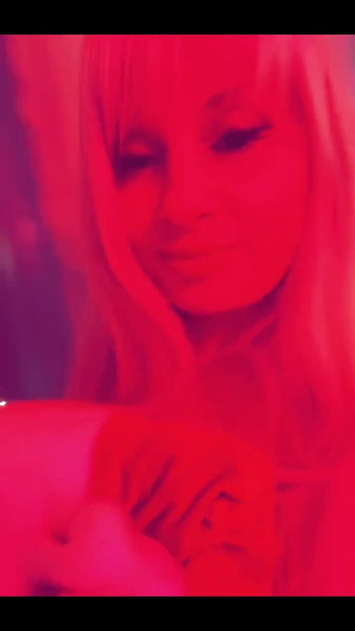 PaintedRose: Ini Adalah Hari Film untuk "Valentine Natal"