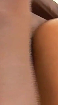 Black on black baise pour une chatte noire avec une grosse bite noire dans la chatte