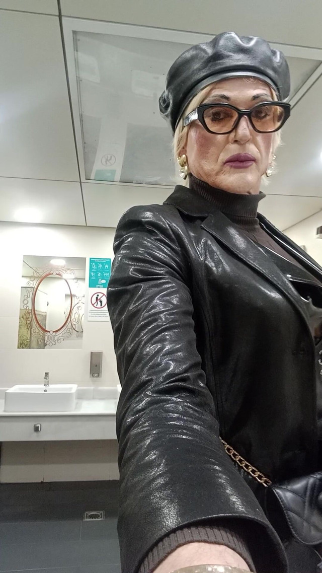 Blonde in Leather (Tatiana Zorrita)