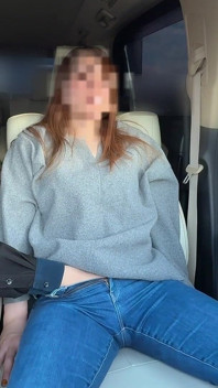 Ho sistemato una donna sposata in macchina mentre ero al lavoro