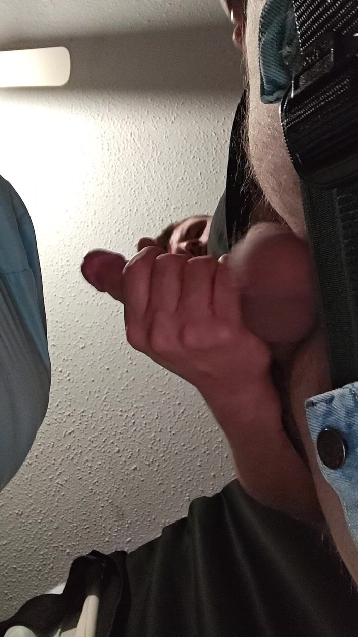 Themilkman618: Edging Masturbation with My Bwc Enjoy and Stroke with Me