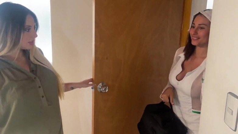 Jenifer Play: Horny Nurse Fucks Pregnant Woman at Her Checkup Appointment - Jenifer...