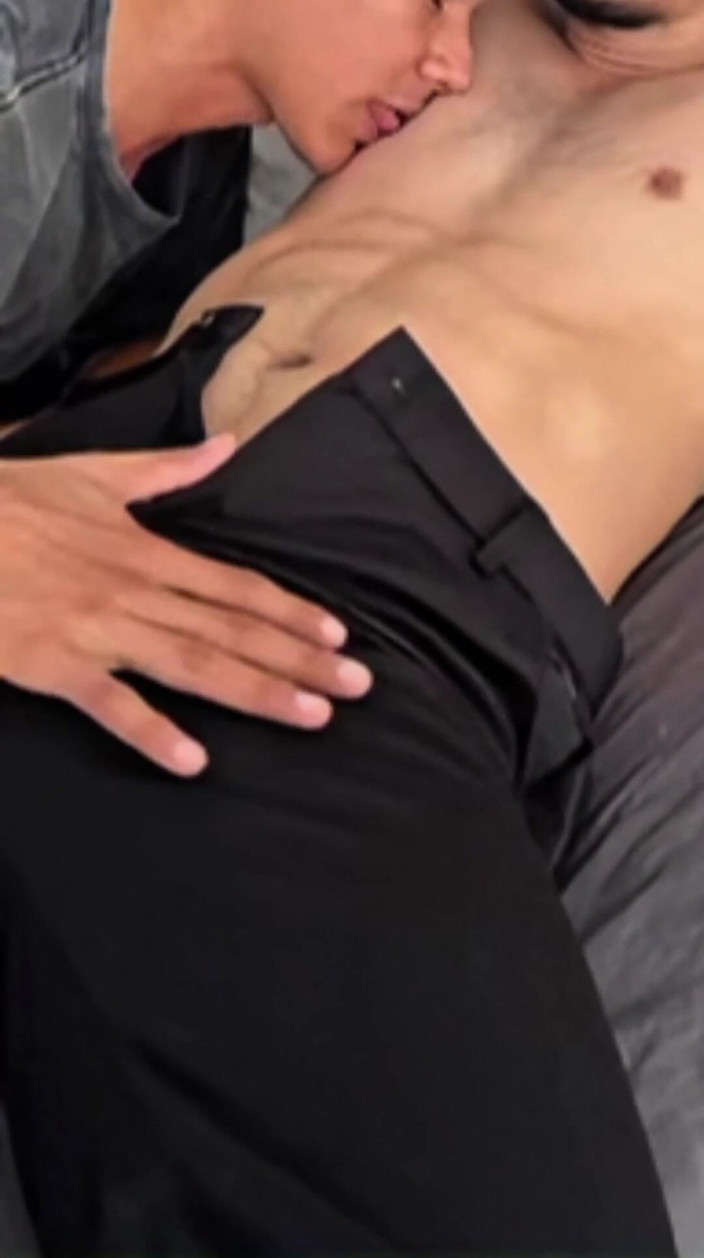 Danmel X: Deepthroat amante della sborra: brama ogni goccia