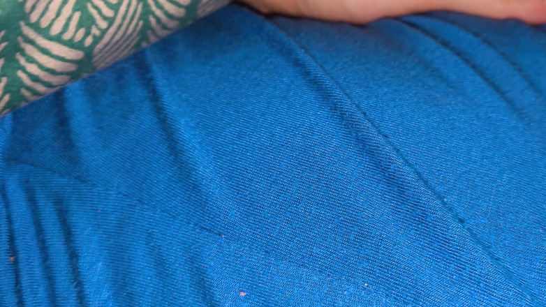 Raw Allure: Sex liniștit de dimineață cu o ejaculare înăuntru pulsantă în pizda ei...