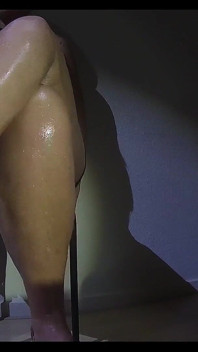 Sexy Toe Tapping in Red Heels 1