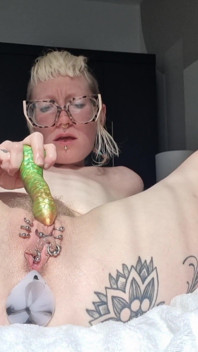 Cute Mini Aliens Clip with Buttplug & Dildo Orgasm