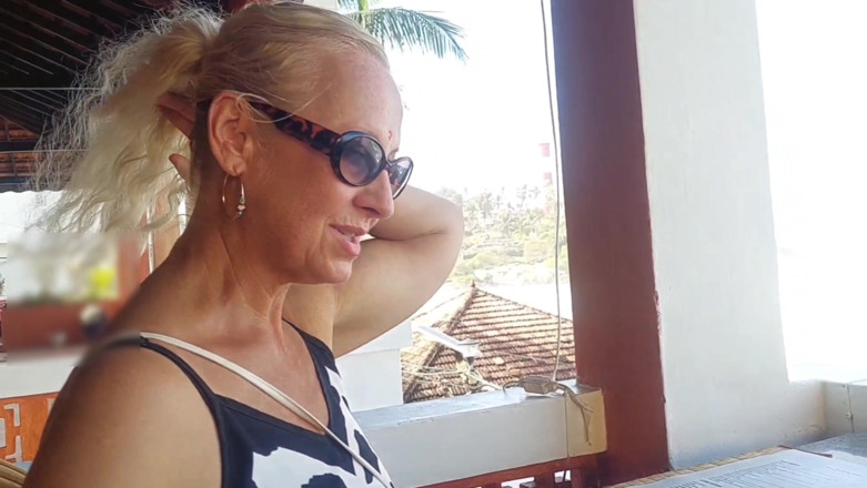 Selena701: Esposa Rubia Madura Disfruta Del Sexo Diario