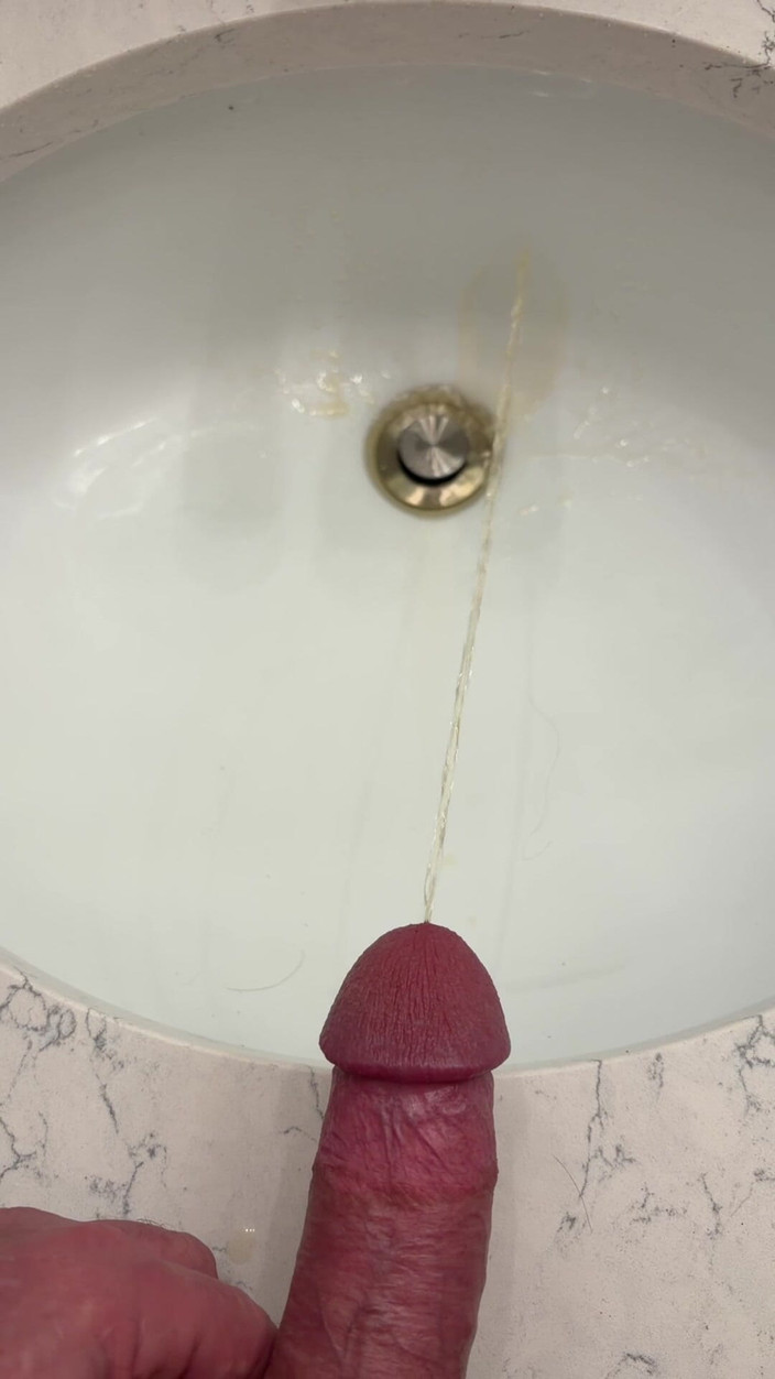 Tatted Daddy: Pisse au ralenti