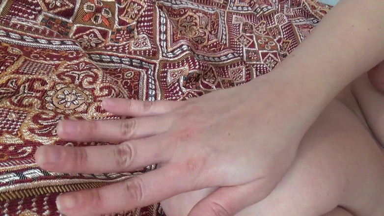 Sexy Milf: Face, full body and foot tour ! Every inch of my...