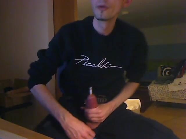 Sk8terBengel: Cumming with cigarette in cock
