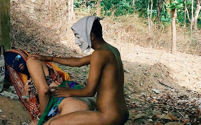 Tani: Analsex med indisk Hijra cumshot