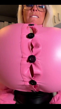Water Makes My Breast Inflate!