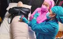 Domina Fire: Une patiente momifiée se fait doigter