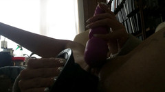 Kitehkat: Hraní s mými hračkami v chladném deštivém dni