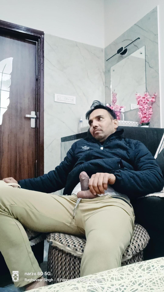 Aisain Daddy Uncle European American Daddy Indian Army Man Desi Man Uncle (Indian Desi Man)