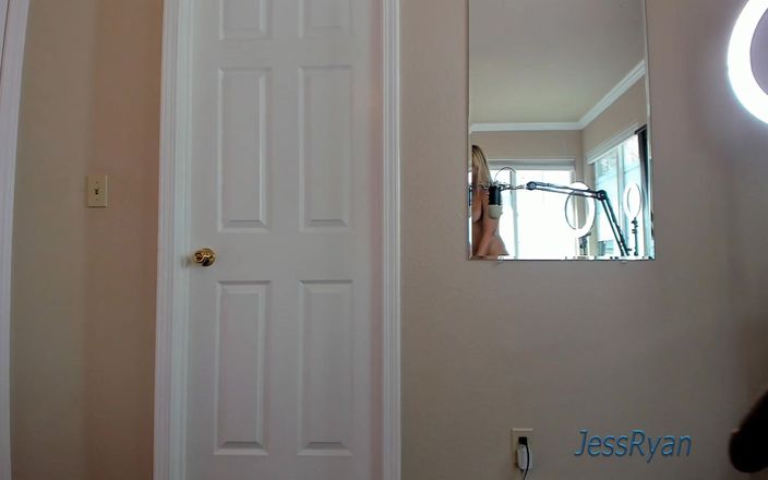 JessRyan: Mẹ cần giúp lắc lư một lần nữa