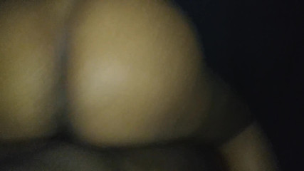 Super sexy ebony cuties: Über BBC gebeugt, hämmert meinen hintern, intensives stöhnen, orgasmen