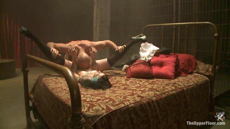 The Upper Floor by Kink: Sin's Decollaring