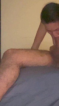 Enteada treinando para garganta profunda e engolir parte 2