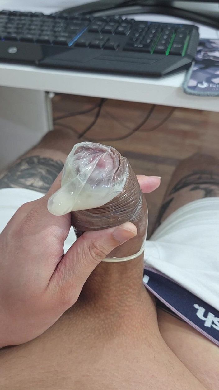 Lkdick8: Leche dentro de un condón - mi onlyfans lkingsbr1