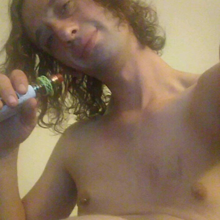 LilTaste: Early Self-photography Nudes (2018); Část 4