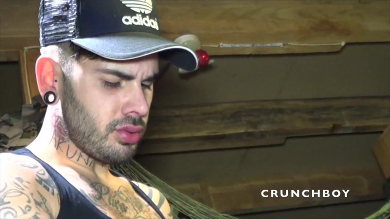 Sex humiliation with french lads: Issac drsně ošukaný Aday Traunem