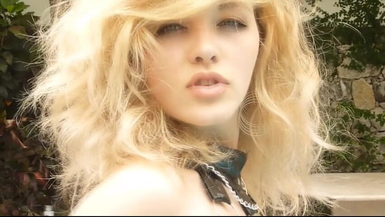 Watch4beauty: Fool Around