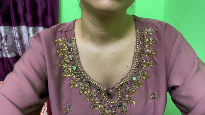 Riya Chowdhury: Meneer, ik heb de baan tegen elke prijs nodig, help...