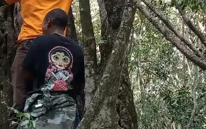 Dzaddy long strokes: Blowjob trip.
