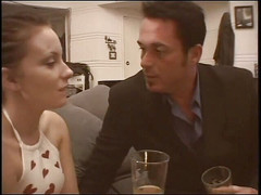 Oral Sluts: Брюнетка любить домінувати над своїм хлопцем батогом і бондажним хардкорним трахом