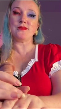 Harley Quinn faz punheta