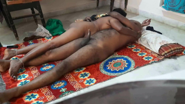 Desi palace: Bella signora il sesso più bollente con il suo ragazzo