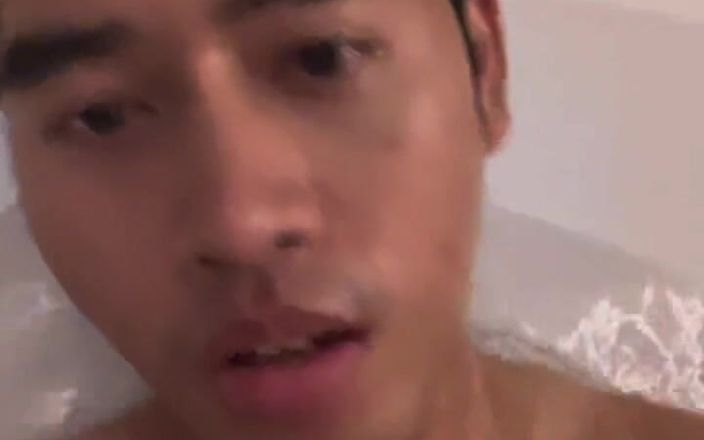 Apichat Booncharoen: 흑인 대물 자지에게 따먹히는 핫한 밀프