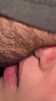 After I Pissed, My Slave Girl Immediately Performed Cunnilingus