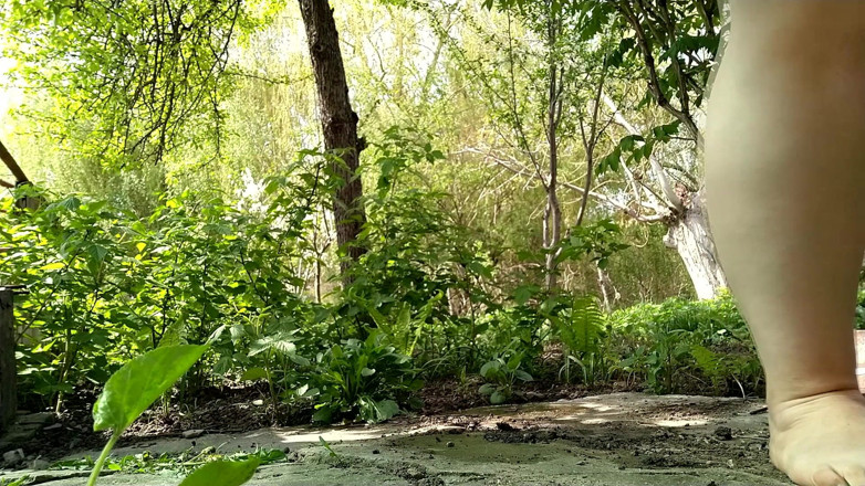 Elena: Pissing goddess pissing through her dirty panties outdoors