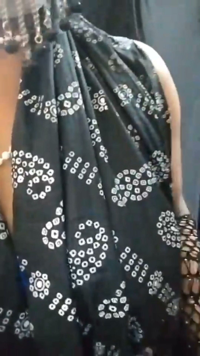 sonamragini: Sonam Ki Jawani New Dress Hotness