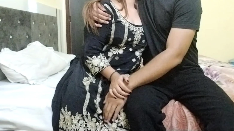 Hardcore muskan: Sex with Big Ass Wife