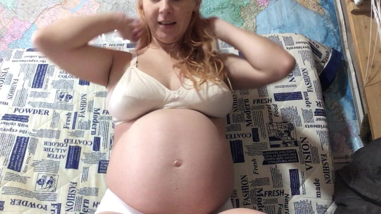 Risky Hairy Couple: My Pregnant Clothes-bandage