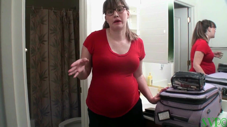 Pregnant amateurs: Looking on my 6 and a half months pregnant stepdaughter