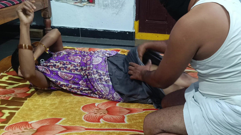 Desihotcouple: Villaggio indiano moglie calda video fatto in casa figa dita...