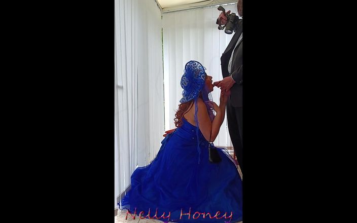 Nelly honey: 새로운 파란색 공 가운을 입고 찍은 아름다운 사진 갤러리