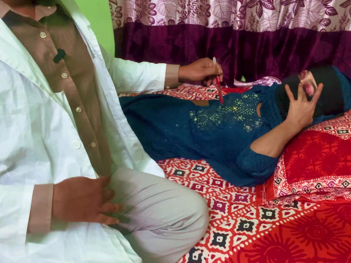 video_zone_bangla: 先生、助けてください、胸がたくさん痛いんです