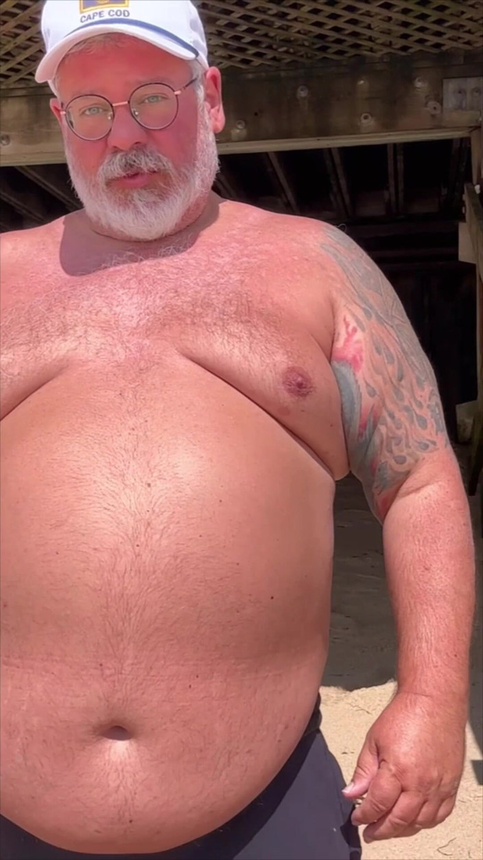 Hand-Free-Daddy-Chub: Naked Chubby Dancing Bear up Close Hands Free Orgasm