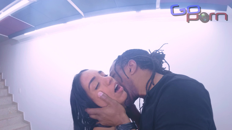 Go Porn: Flaca Y Traviesa, Le Encanta Darle Su Culo Al Hermano...