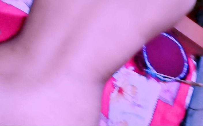Deshi women: मैंने अपनी छोटी सौतेली बहन के साथ पहली बार चुदाई की