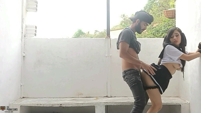 Emma vict: Ateşli üvey erkek kardeşimle sabah seksini seviyorum - İspanyolca porno