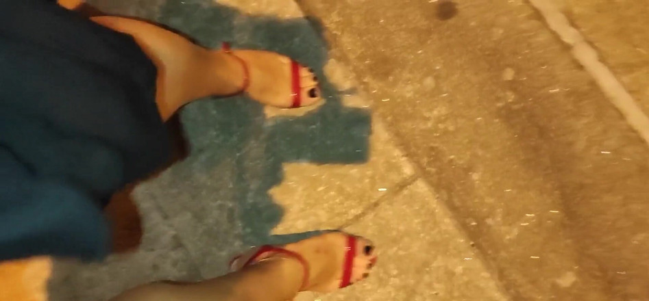 Joana Love: Legs Addicted