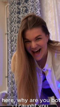Fute o fată sexy ca să nu le spui tuturor că a filmat în film porno